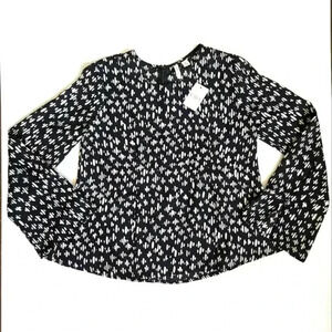 NWT Cato black and white long sleeve blouse sz XS